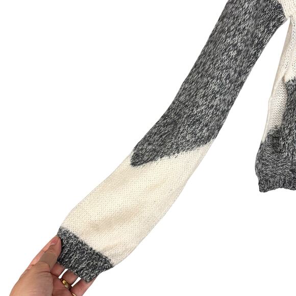 Nordstrom BP. Colorblock Gray Knit Boatneck Crop Sweater Size Medium - Picture 7 of 12